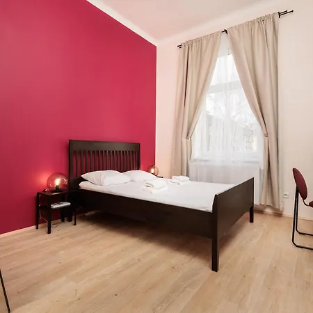 Stylowy - 6 Sypialni - Krakow, Stare - By Upstairs شقة *